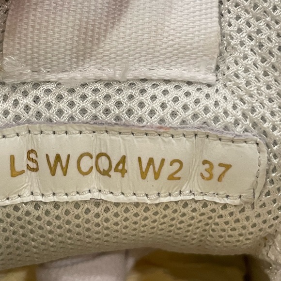 ❌SOLD❌ VALENTINO GARAVANI
White 07 Camouflage Edition Atelier Mid-Top Sneakers - Picture 10 of 16